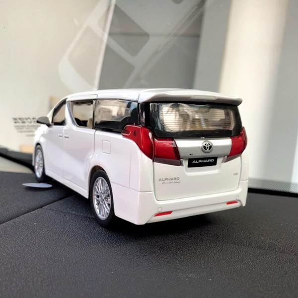 TOYOTA ALPHARD Parfume Pewangi Pengharum Mobil Parfum Pajangan Miniatur Diecast Mobil