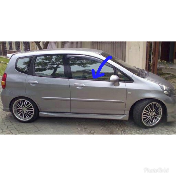 pelipit luar kaca depan jazz city lama vtec / idsi ORIGINAL Original original