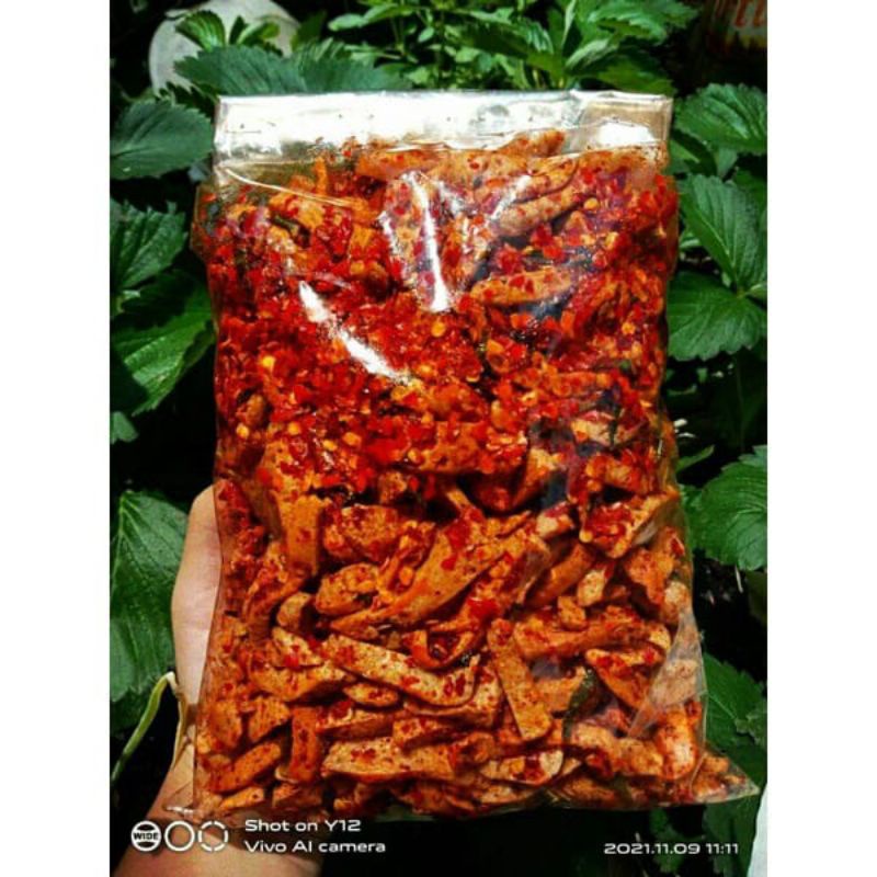 

Basreng pedas daun jeruk / Basreng viral / baso goreng pedas daun jeruk 500gram