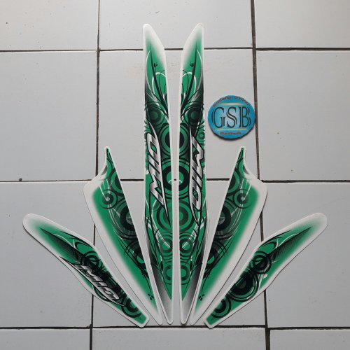 stiker motor mio sporty 2011 putih