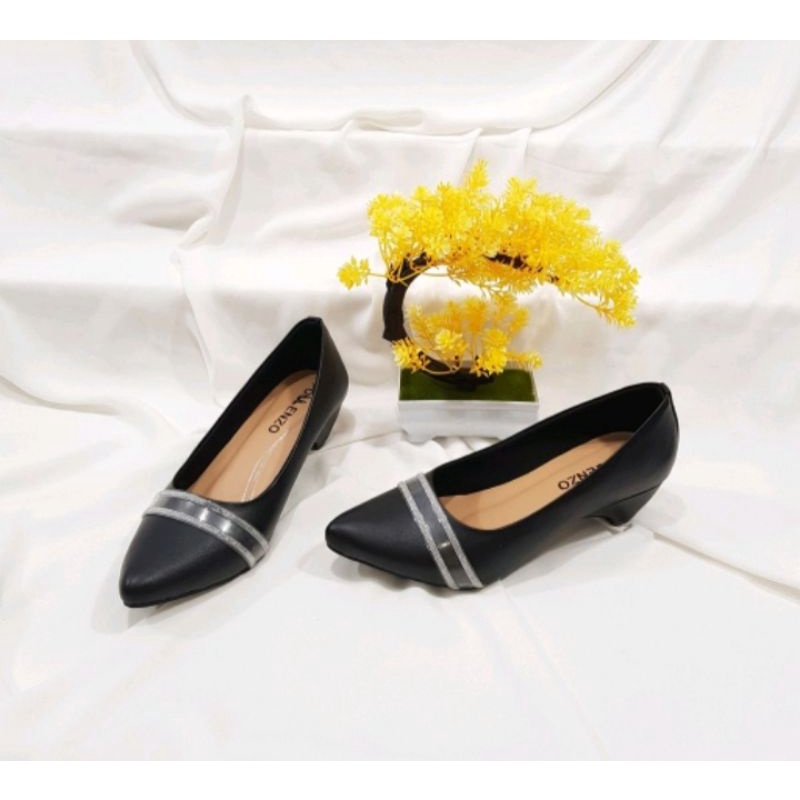 sepatu kerja wanita pollenzo