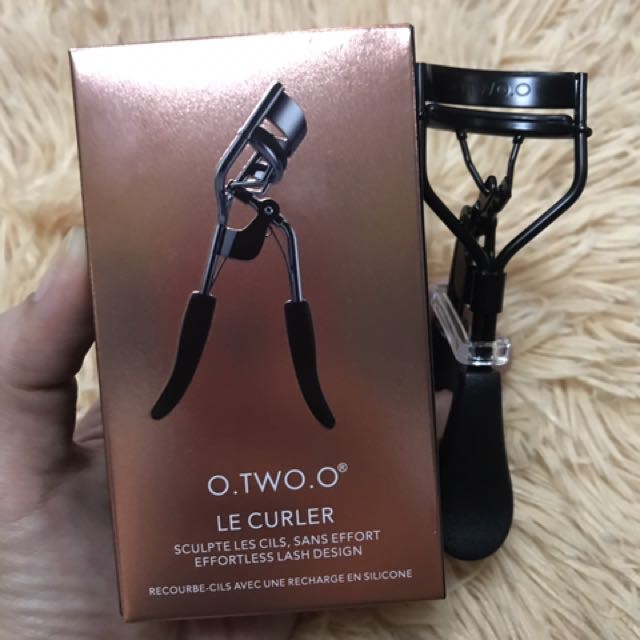 (READY &amp; ORI!) O.TWO.O otwoo Portable Mini Curling Eyelash Curler Makeup Tools / penjepit bulu mata