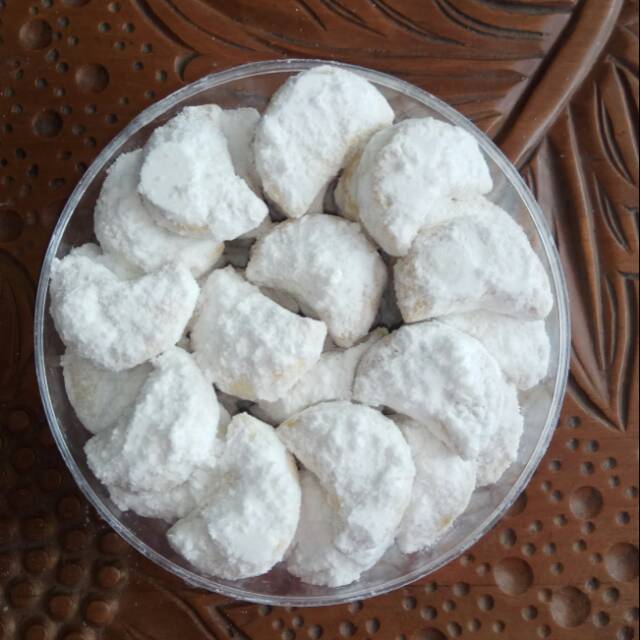 

Kue Putri Salju (kue kering)