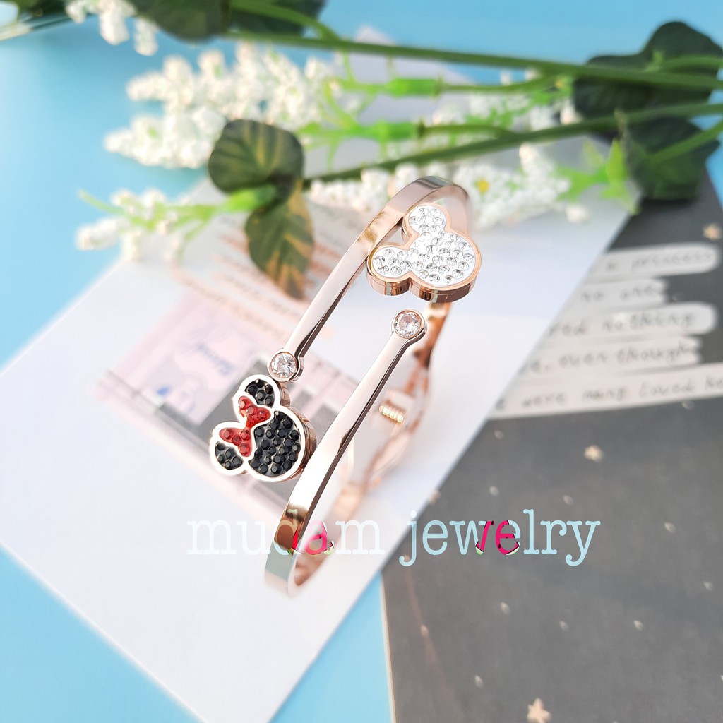 Gelang Bangle Titanium Dua Minnie Dengan Diamonds Artifisial Untuk Wanita Dewasa Tersedia Warna Rose Gold dan Gold