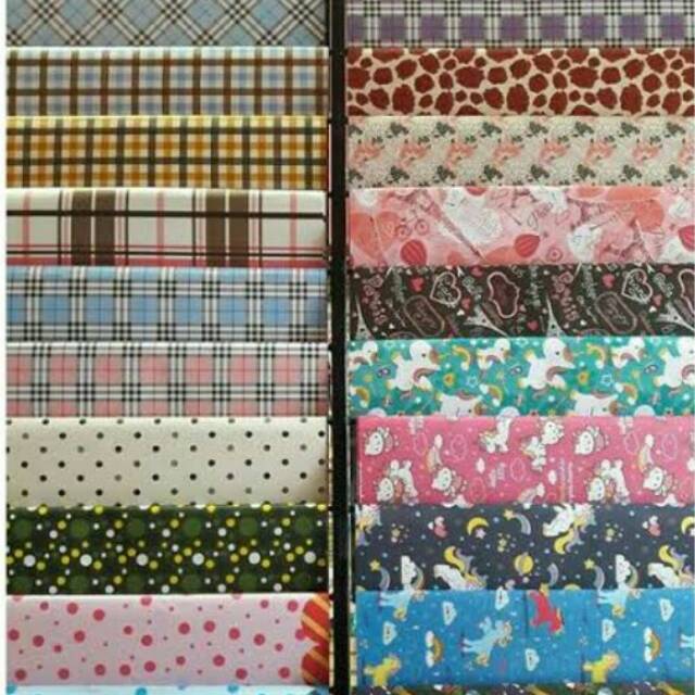 

Pengepakan dengan kertas kado