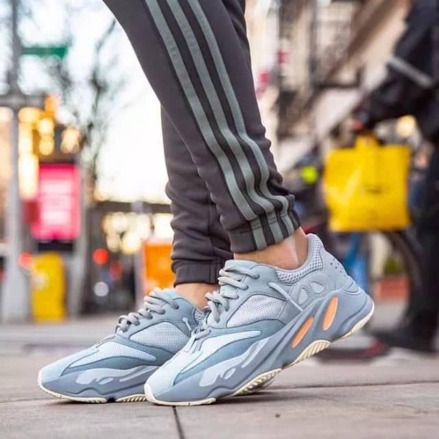 Adidas Yeezy Boost 700 "Inertia"