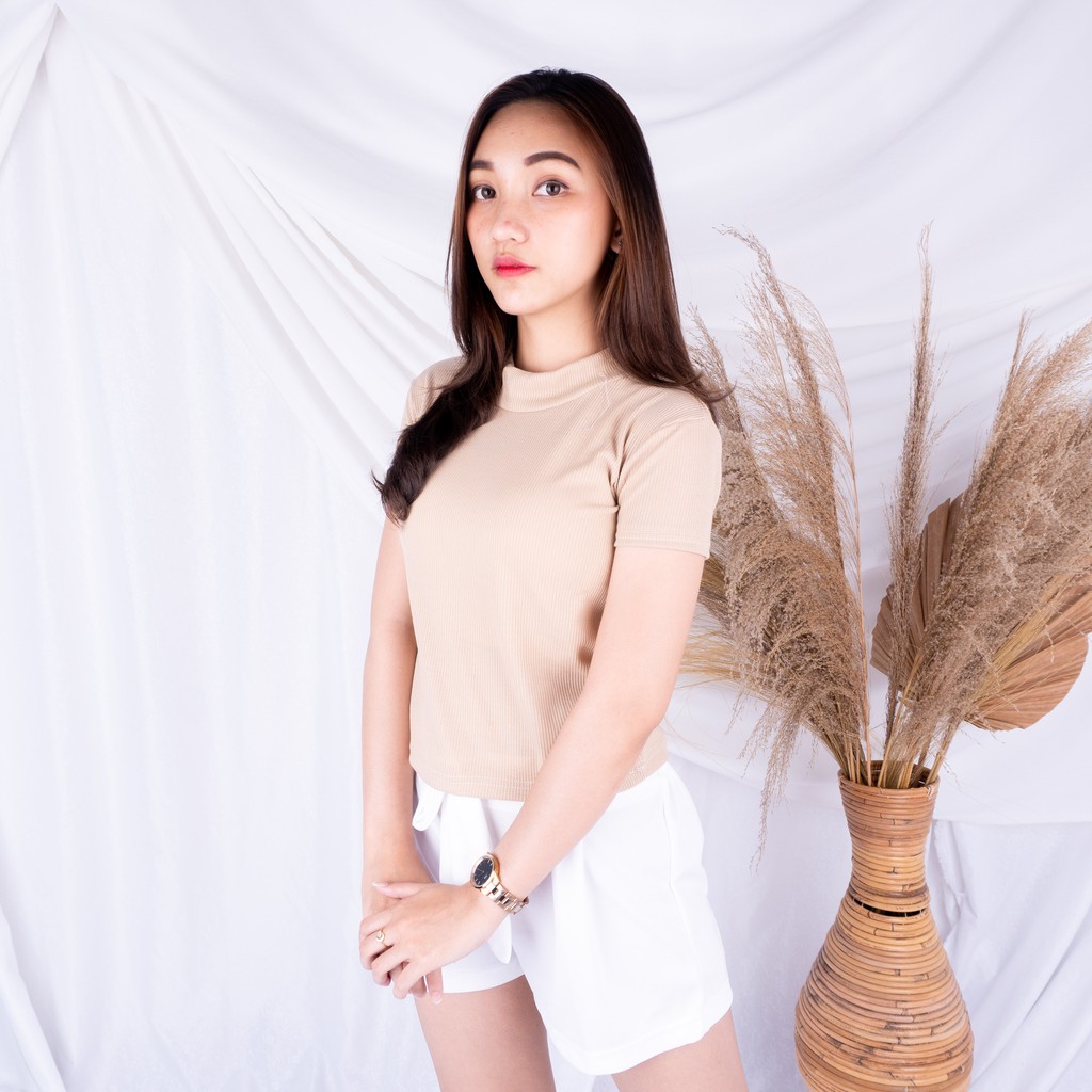 Turtleneck Carenina RIB / Tshirt Kaos Turtle Neck Wanita-CREAM