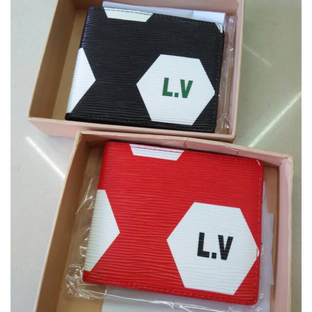 Dompet LV import lipat pendek epi motif