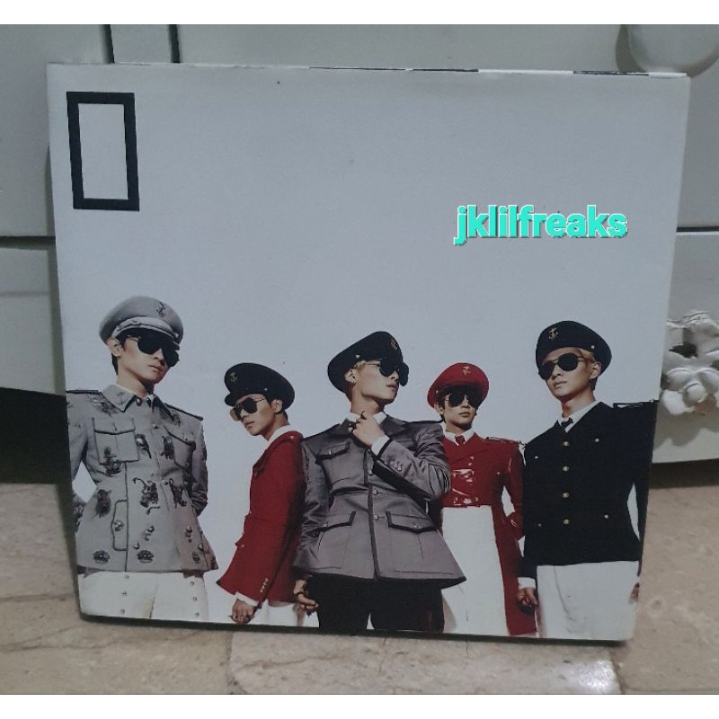 Album SHINee Everybody