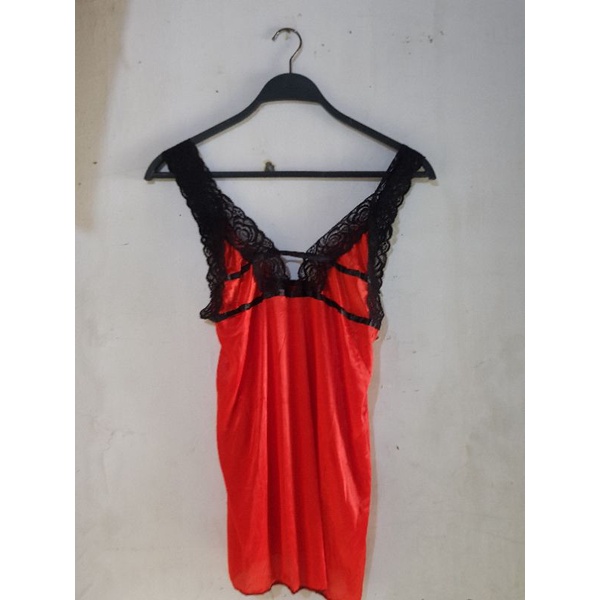 Lingerie Gaun Satin Kekinian Merah Membara Baby Doll