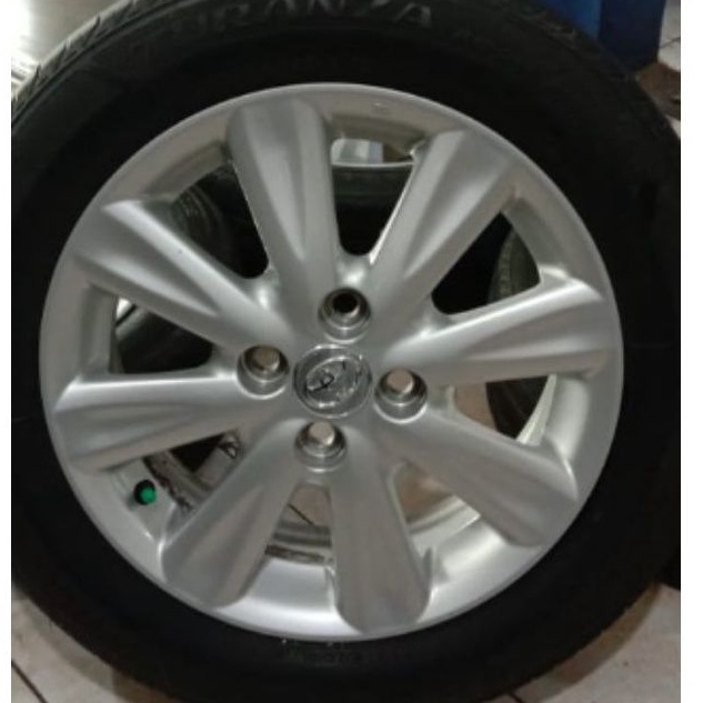 Jual Velg Second Copotan Mobil Toyota Yaris Corolla Vios Splash Ring 15 Pcd 4x100 Ban 185 5609