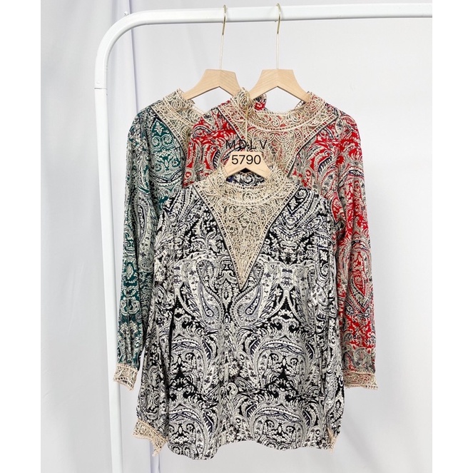 MDLV ~ 5790 MOUSELINE EMBROIDERED NECKLINE TOP KOREA BLOUSE KOREA BLOUSE PREMIUM FASHION IMPORT