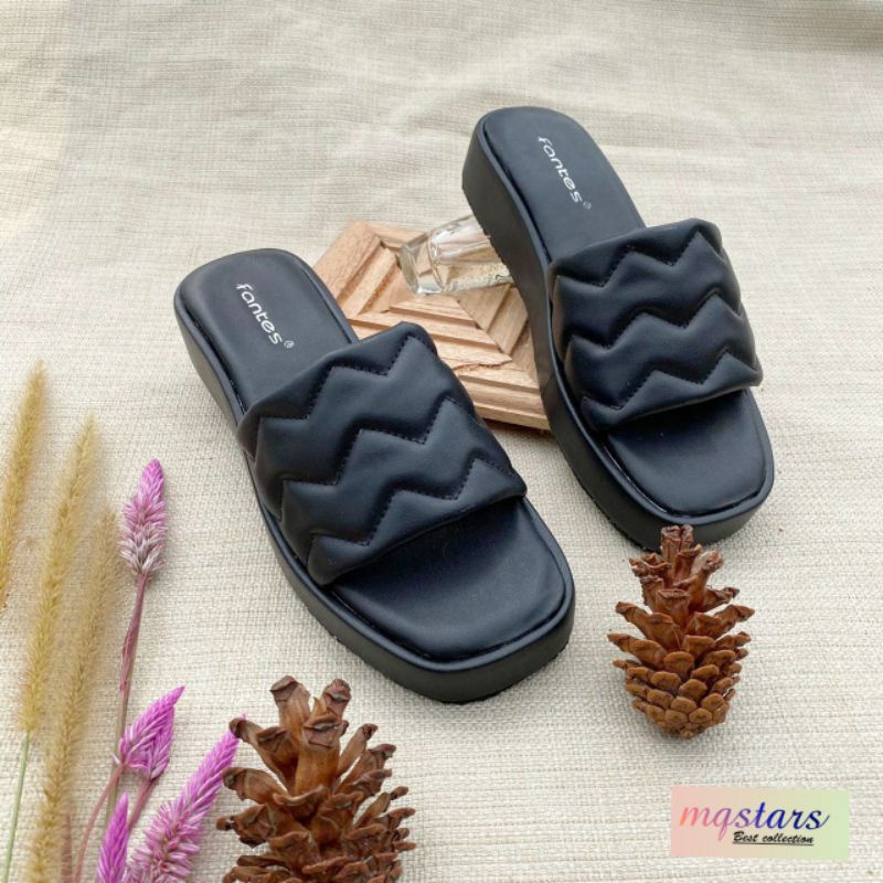 mqstars Sandal  Wanita Wedges Platform Kokop Empuk Motif Slop Gelombang