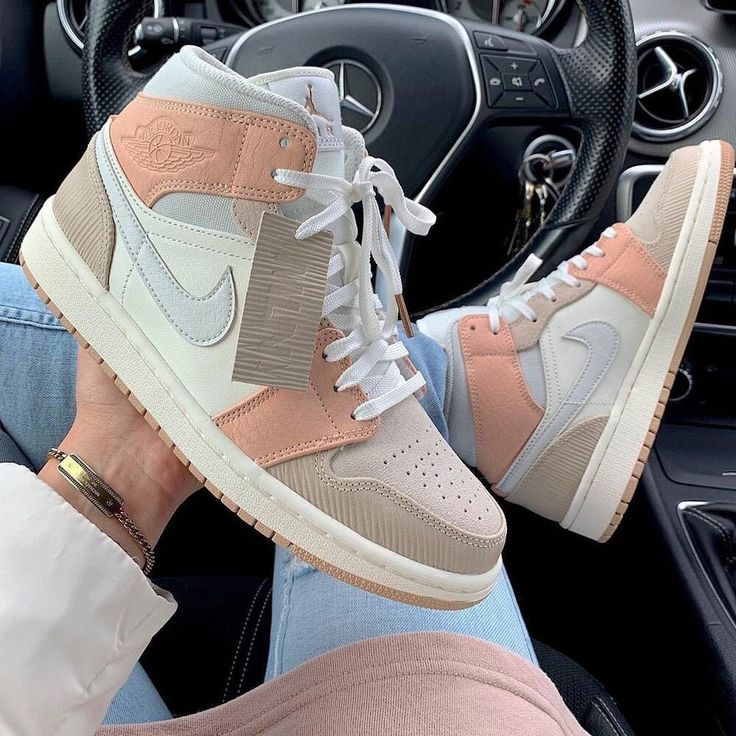 Sepatu Nike Air Jordan 1 High Mid Milan White Grey Peach Putih Abu-Abu Premium Murah