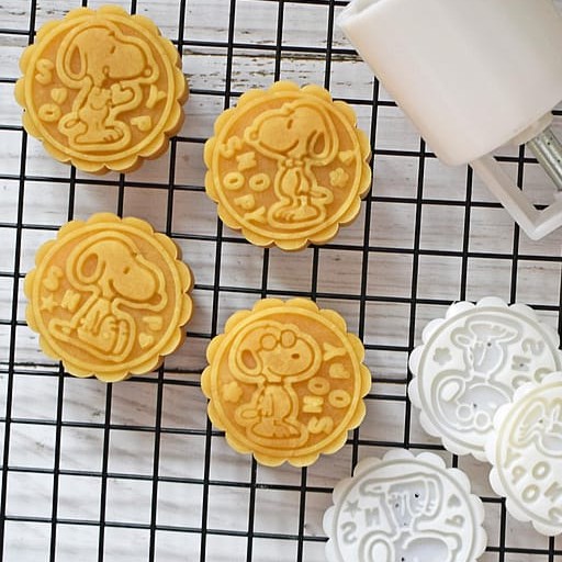 (4pc) cetakan kue bulan 2020 (50gr) cetakan nastar mooncake press mold bulat - Snoppy