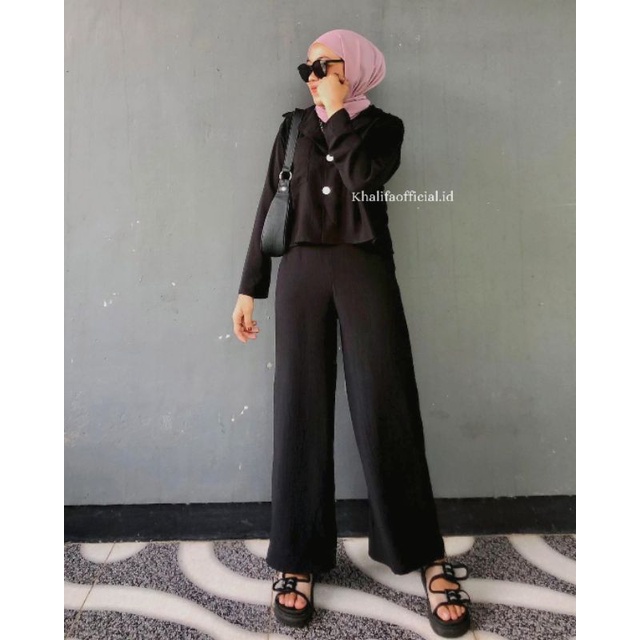 FREYA ONE SET CROP / SETELAN CRINCKLE-Hitam