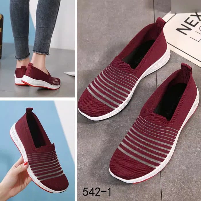 Sepatu Slip On Wanita Print Garis Terbaru