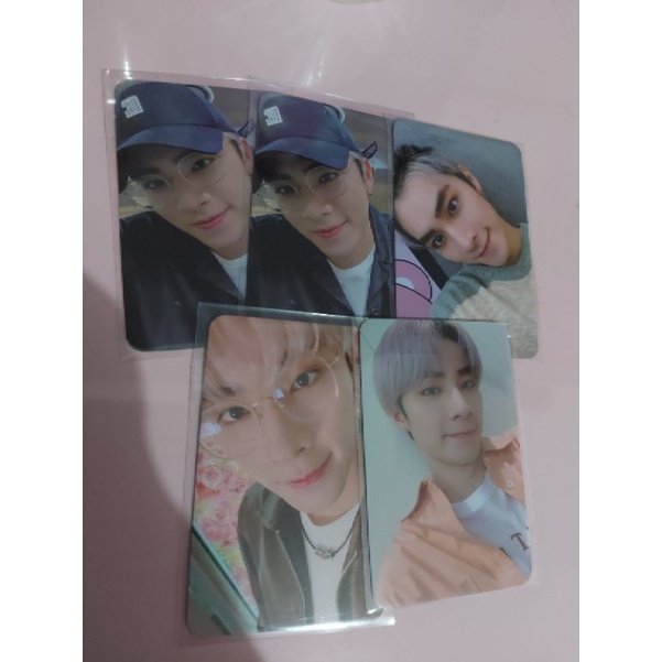 OFFICIAL PHOTOCARD OWHAT KICKBACK XIAOJUN