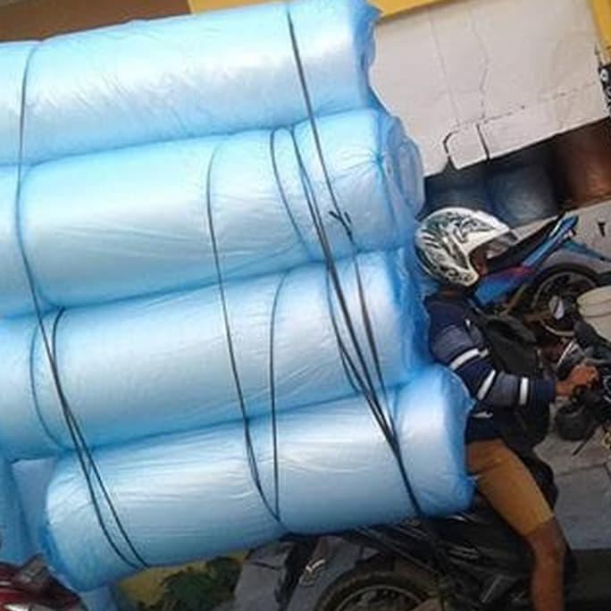 

Unik BUBLE WRAP ROLL (125CM X 50METER) MULTI Limited