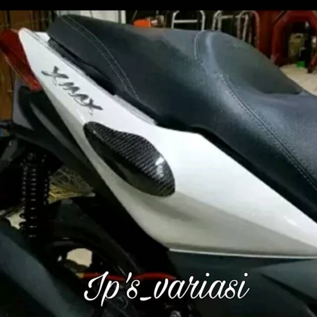 body protektor Carbon Xmax 250cc pelindung body samping Carbon keplar Xmax. side protector Xmax