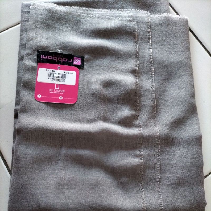 Kerudung Segiempat Rabbani Arabia-Abu muda 252