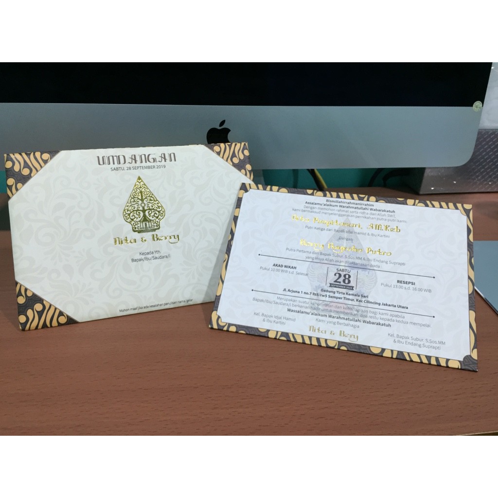 Undangan Pernikahan Batik
