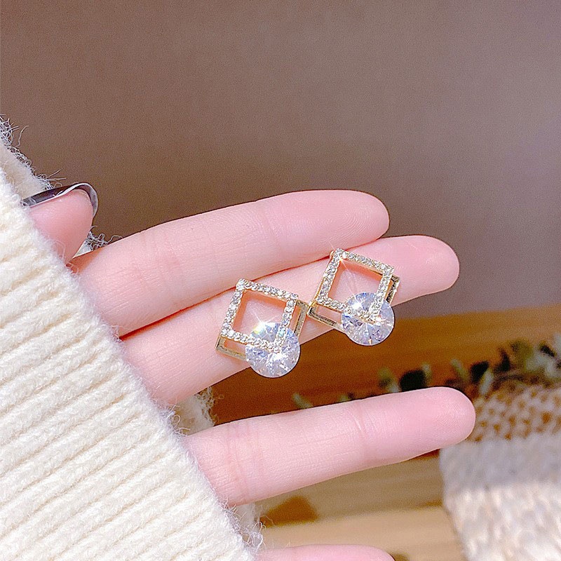 XiaoboACC Anting Tusuk Silver S925 Bentuk Geometri Aksen Hollow + Zircon Untuk Perhiasan Wanita