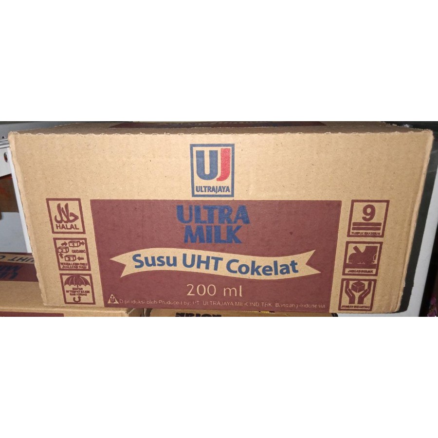 

Ultra Milk Coklat 1 Dus isi 24 Pcs 200 ml