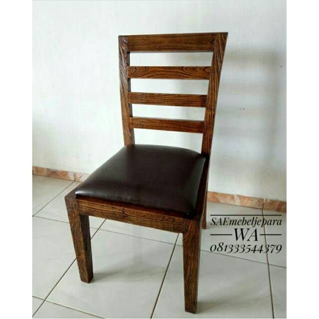 Kursi makan / kursi belajar minimalis