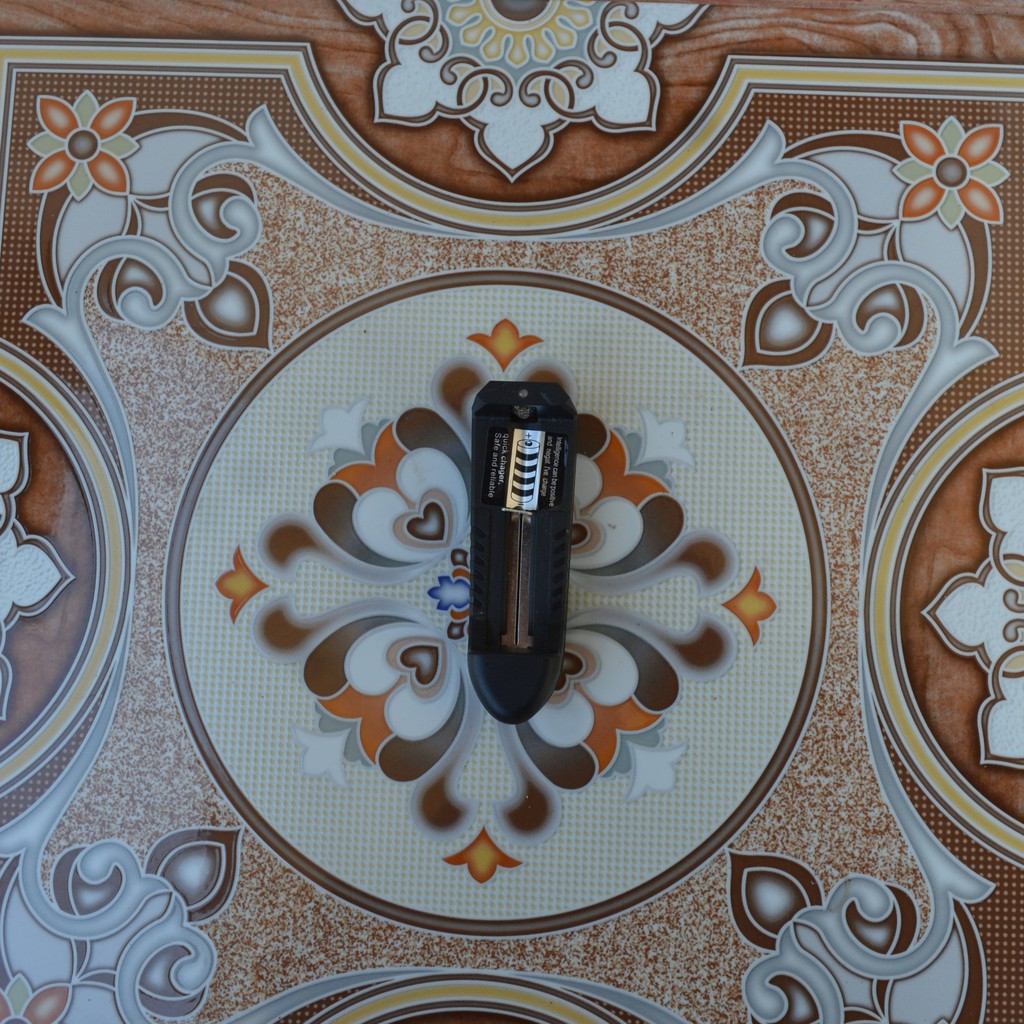 charger cas baterai 18650