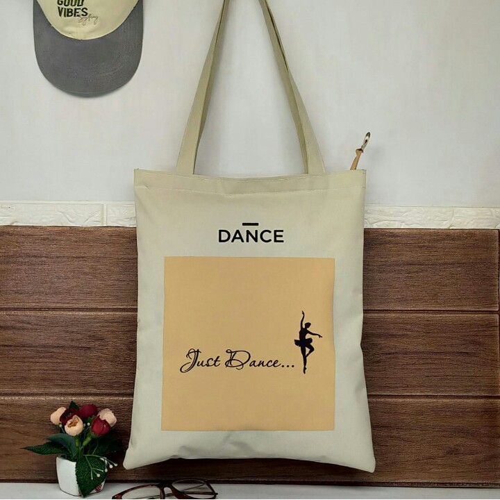 TOTEBAG KANVAS ANAK WANITA /TOTE BAG CUSTOM UNTUK SEMINAR ULANG TAHUN BISA custom SABLON UKURAN MODE