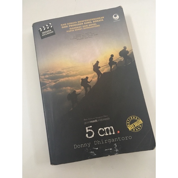 

NOVEL ORI 5 cm. by Donny Dhirgantoro