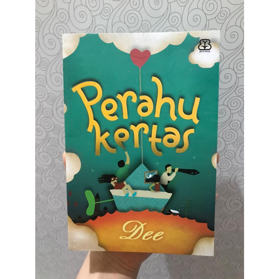 Novel Perahu Kertas (Preloved)