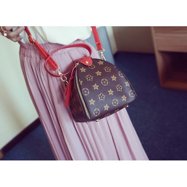 tas tangan LV model bunga multifungsi / mini LV flower shape bta056