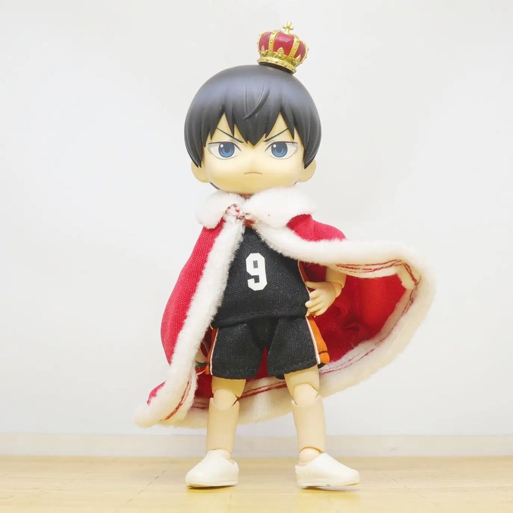 Baju Nendoroid / YMY / Obitsu11 (Kageyama's Red Cape)