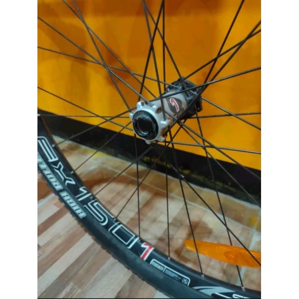 WHEELSET Dt-swiss EX1501 spline 27.5inch with TIRE MAXXIS 
