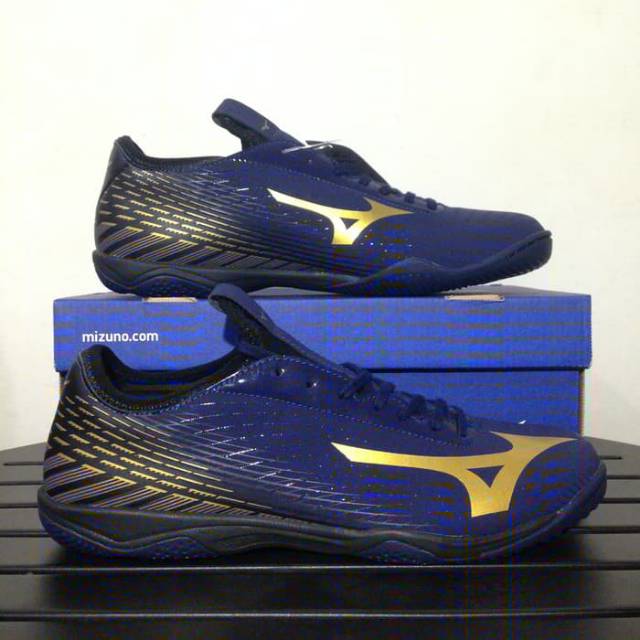Sepatu Futsal Mizuno Basara Sala Pro in