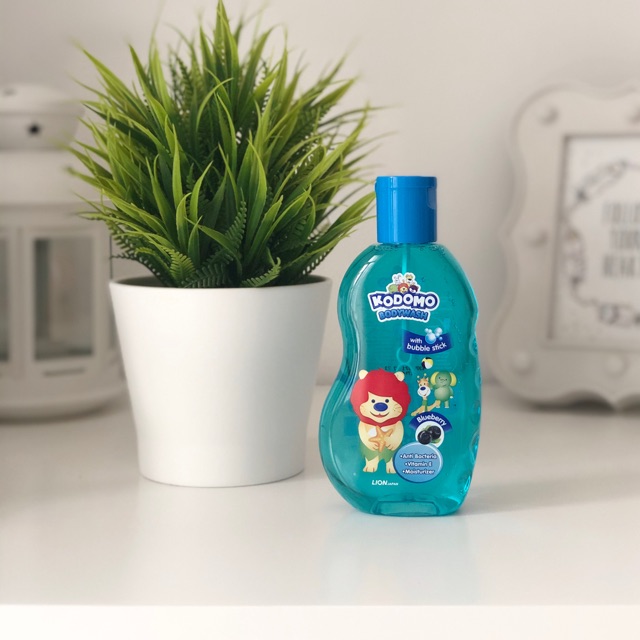 Kodomo Bodywash with Bubble Stick / Sabun dengan stik bubble 200ml