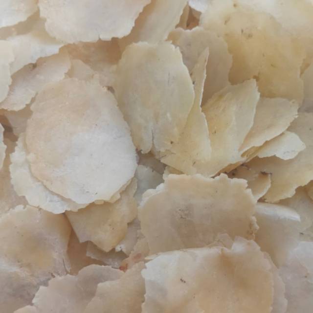 

Emping melinjo mentah 250 gram, sayur medan
