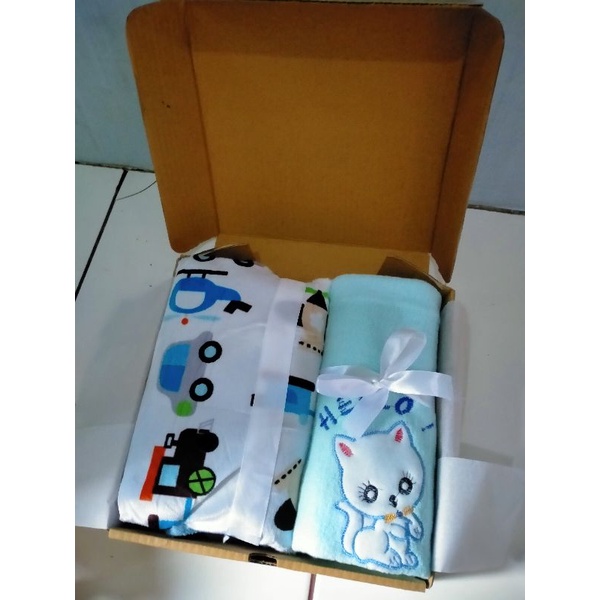 PASTI TERMURAH!!! HAMPERS BAYI | KADO BAYI | KADO LAHIRAN|HADIAH KADO HANDUK BAYI DAN SELIMUT-Biru (transportasi)