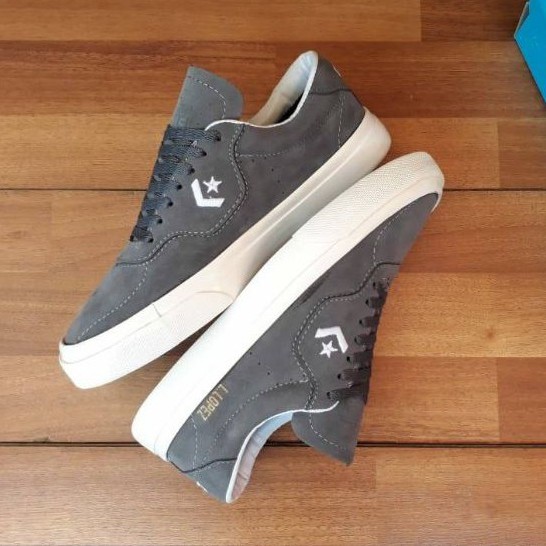 CONVERSE LOUI LOPEZ PRO ARMY 100% BNIB IMPORT MADE IN VIETNAM SEPATU PRIA BEST SELLER BISA BAYAR DI TEMPAT (COD)-GREY
