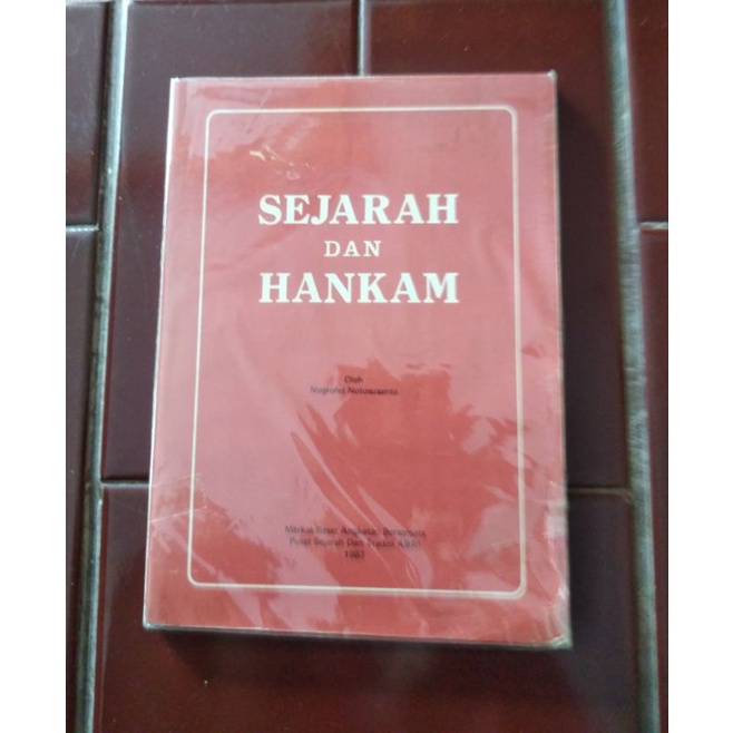Buku Sejarah dan Hankam Metodologi Sedjarah Metode Penelitian Sejarah