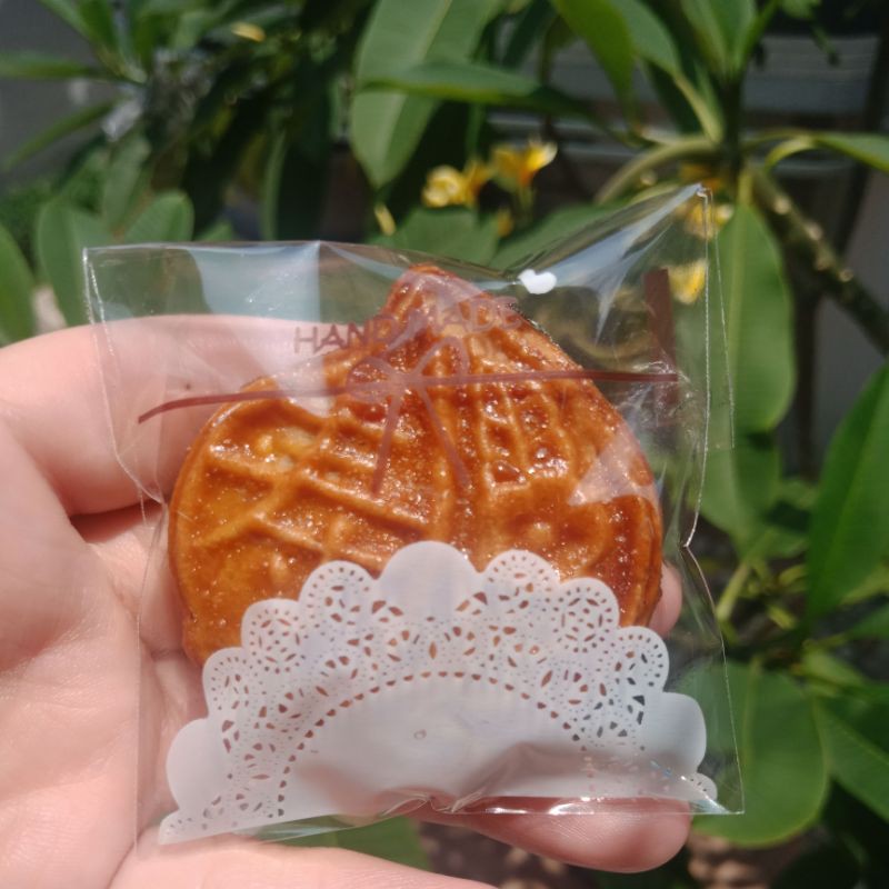 

Mooncake Mini isi 20 pcs BestSeller