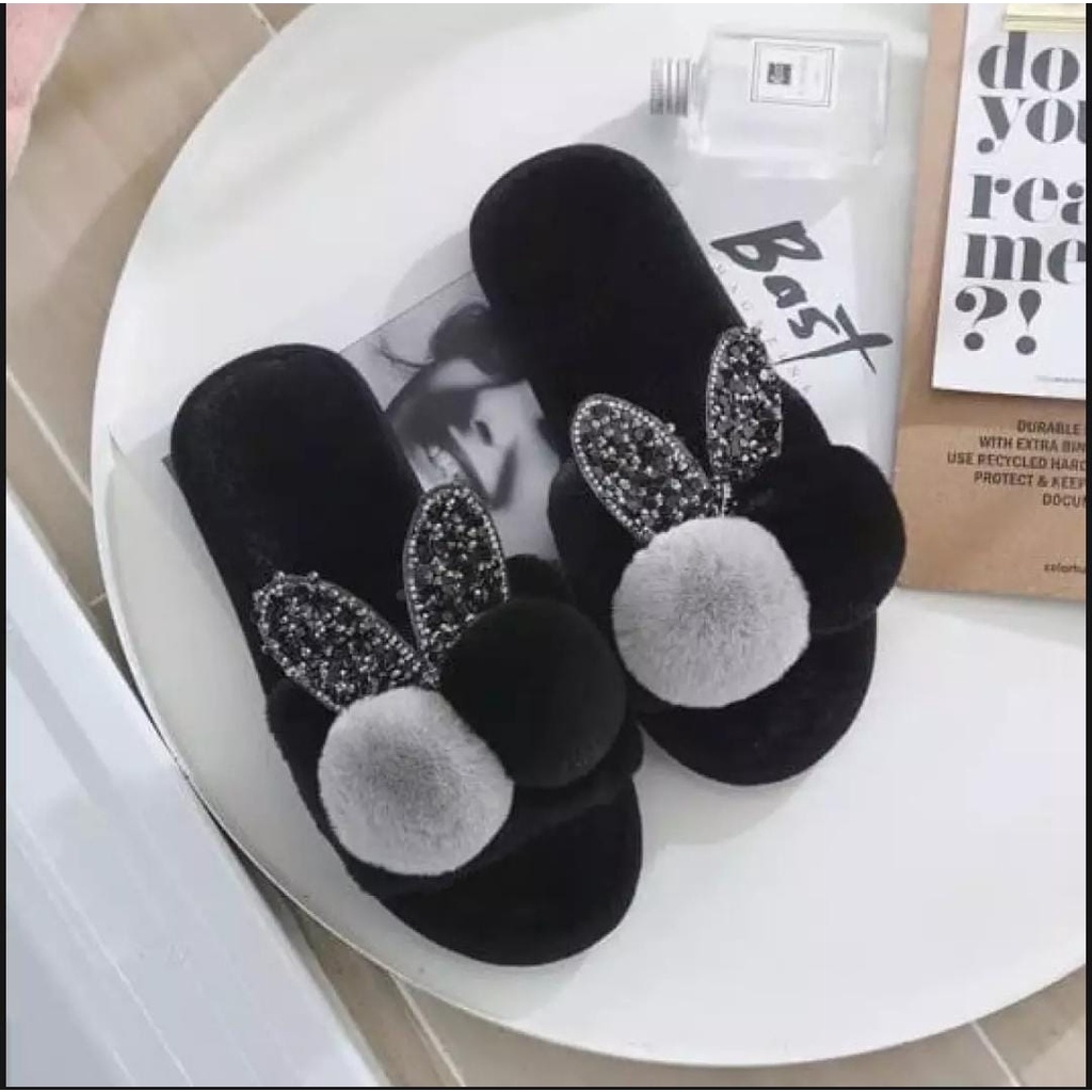 Sandal slop bulu wanita style korea pom pom