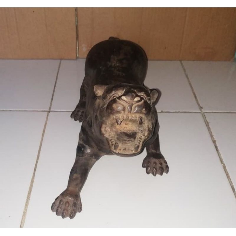 Koleksi Patung Pajang Macan Kumbang Harimau Ngaum Hitam Langka