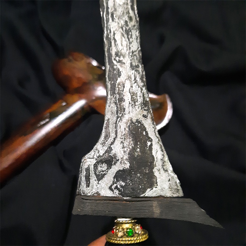 Keris Tilam Sari Pamor Rojo Gundolo Tangguh Pajajaran