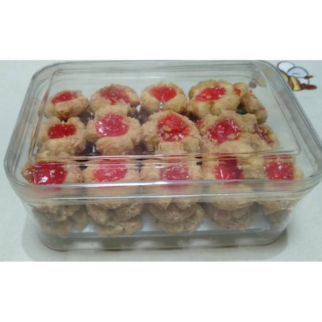 

Kue kering premium thumbprint keju strawberry 300-350gram