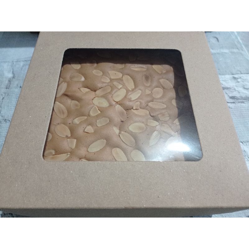 

Almond Cake