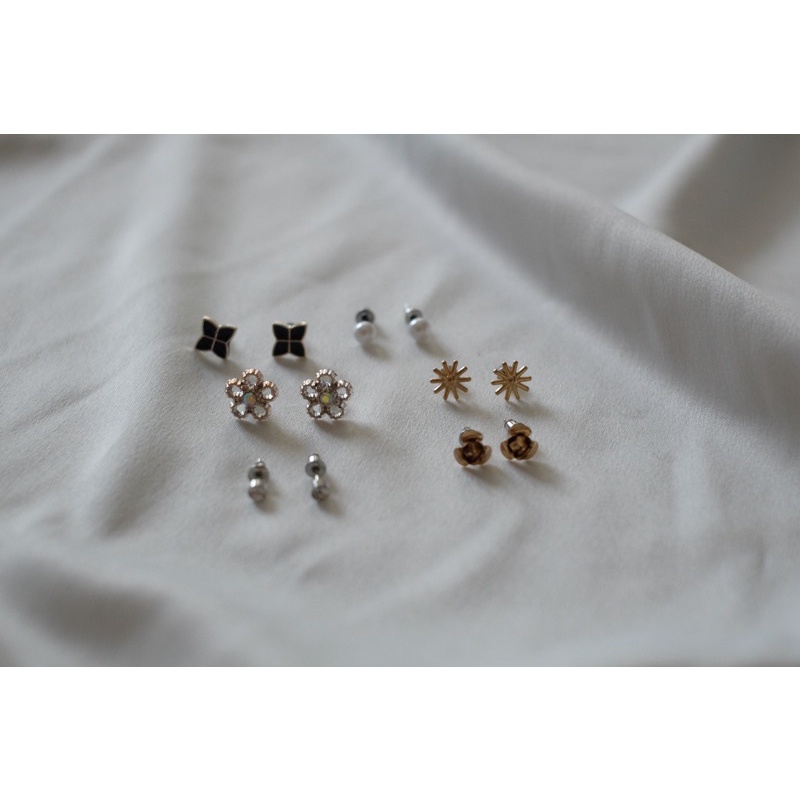 Ark.co - Ebony set earrings anting set 6 pcs black flower