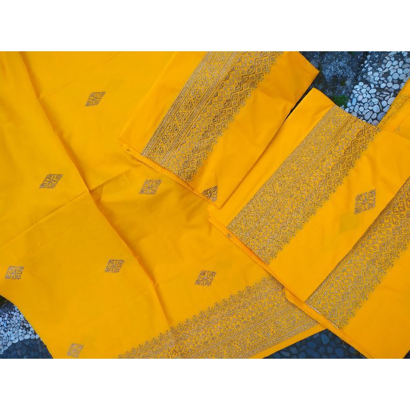 SAPUT COWOK KUNING SEMI SONGKET